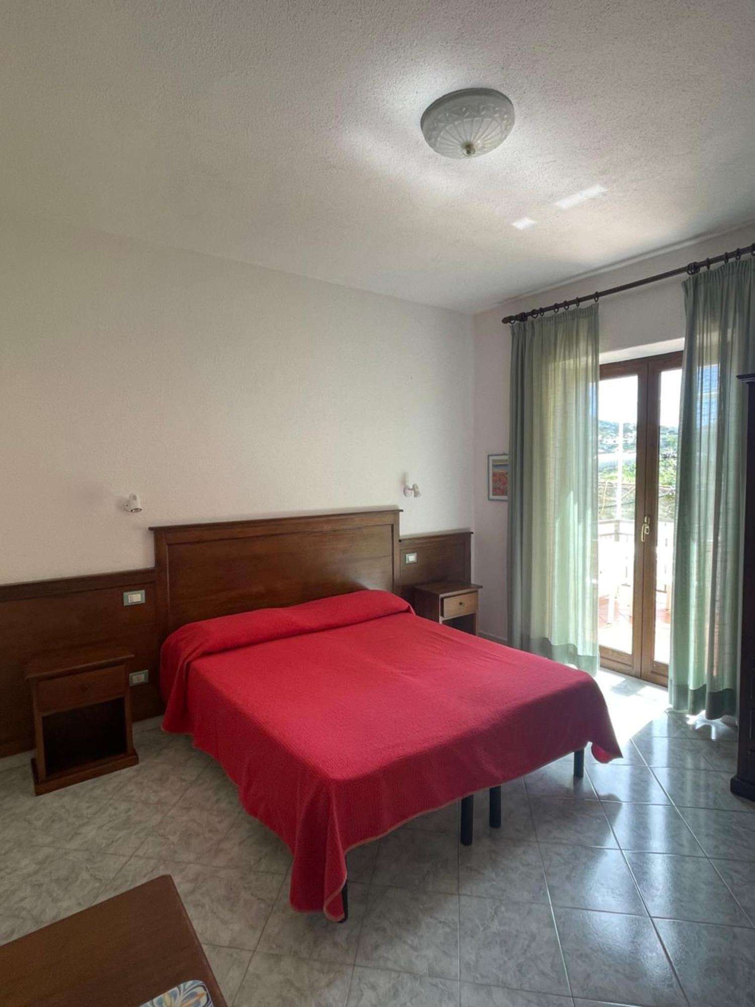 Residence Andrea A Mare Forio di Ischia المظهر الخارجي الصورة