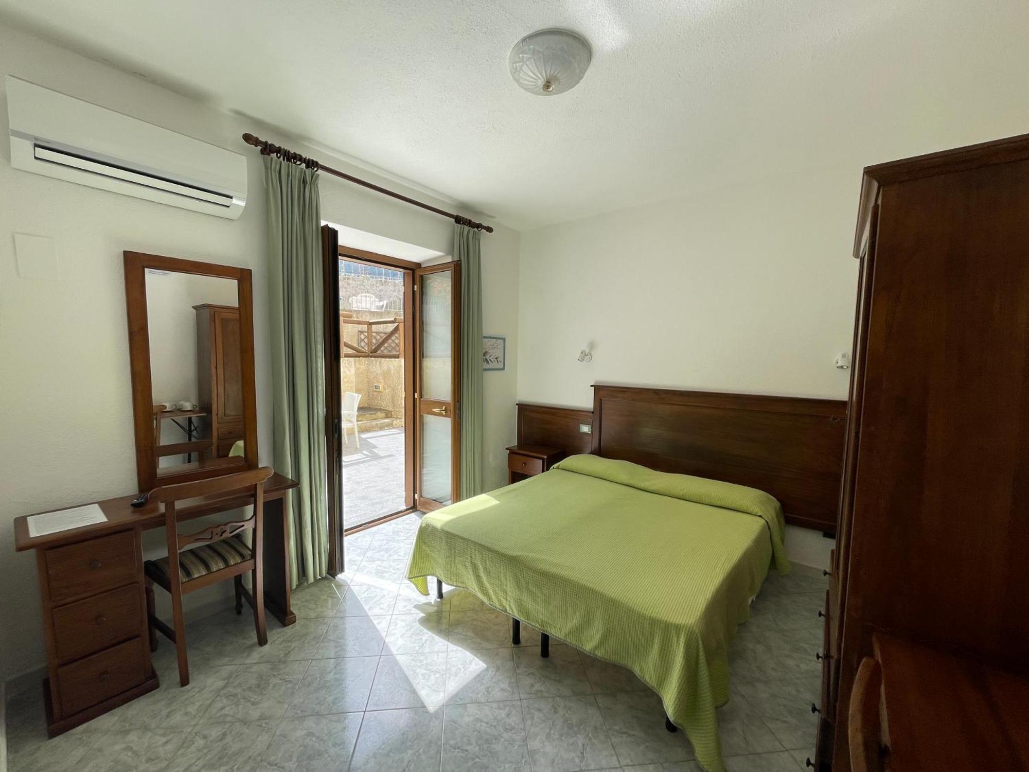 Residence Andrea A Mare Forio di Ischia المظهر الخارجي الصورة